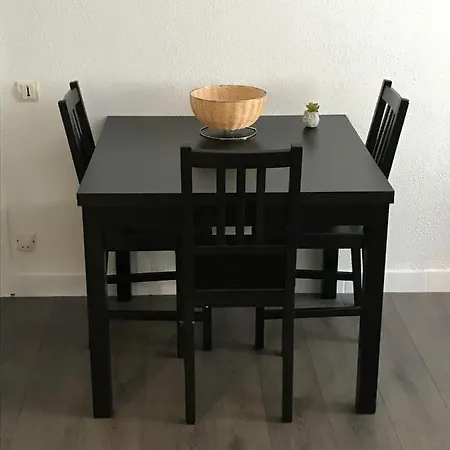 Au Faubourg شقة
